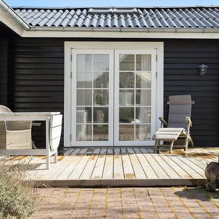 Tv1409-bindslev-tannisbugtvej-114